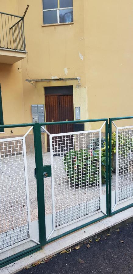 بيرودجا Vicino Di Centro E Universita Stanza Con Balcone المظهر الخارجي الصورة