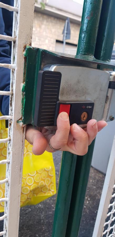 بيرودجا Vicino Di Centro E Universita Stanza Con Balcone المظهر الخارجي الصورة